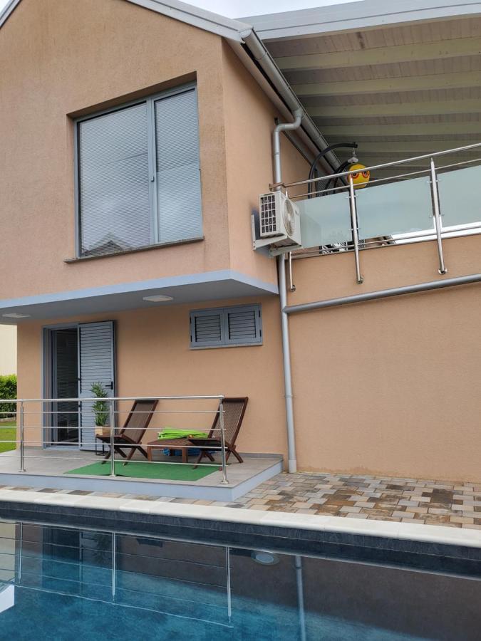 Villa Dambo Mit Pool , 4 Sterne Grkavescak Bagian luar foto